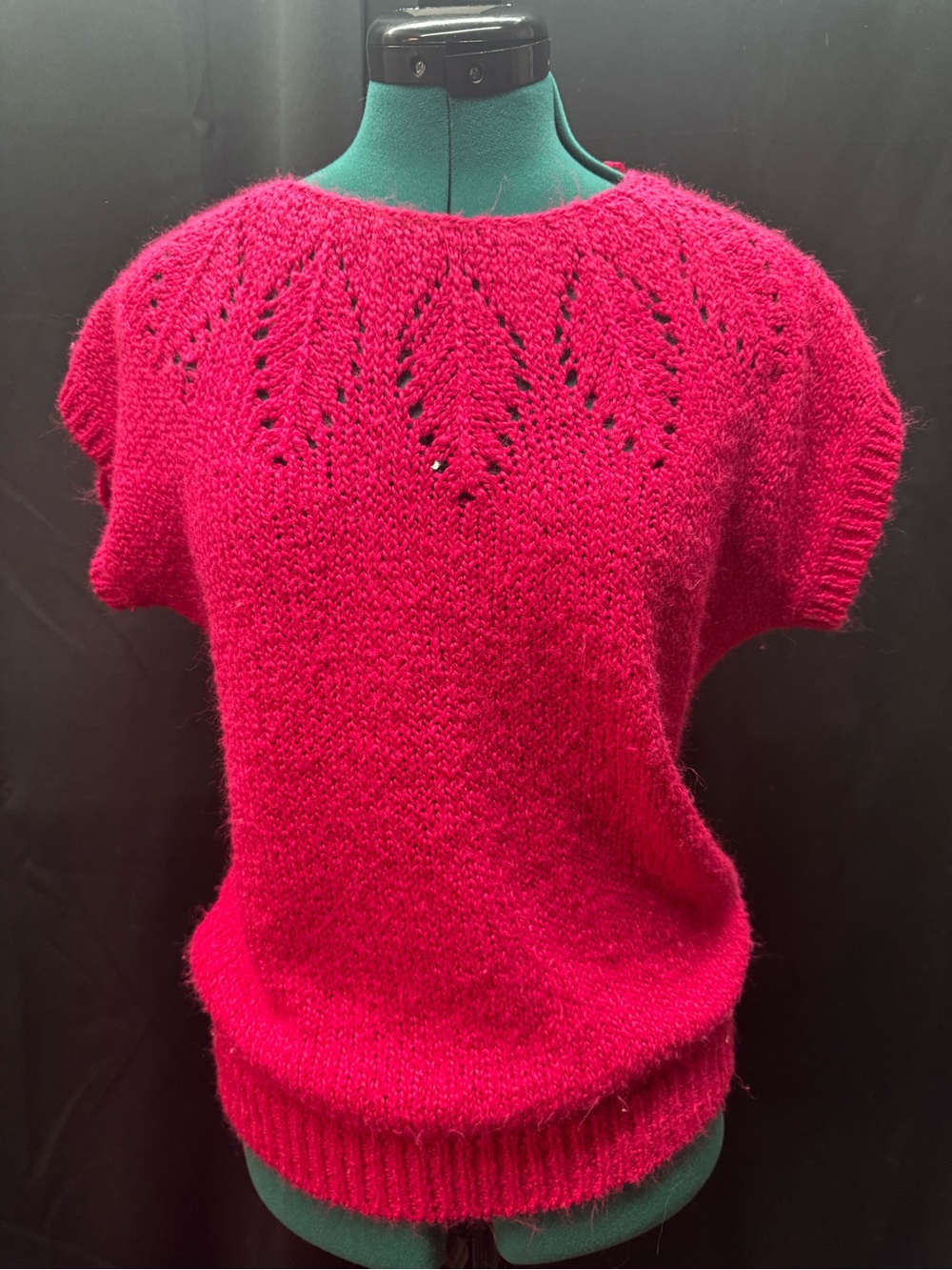 Short-Sleeve Crewneck Sweater in Bright Pink